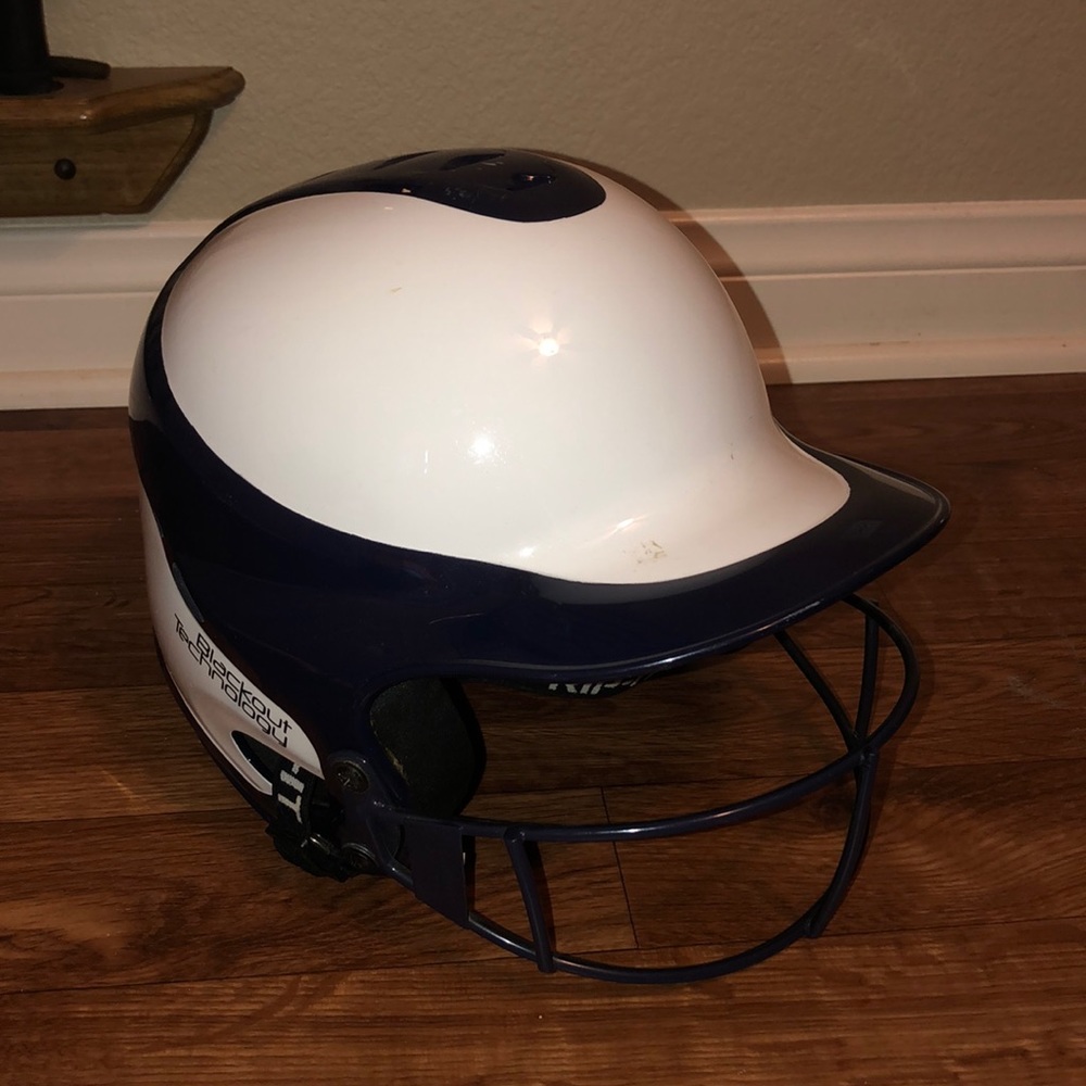 Softball helmet